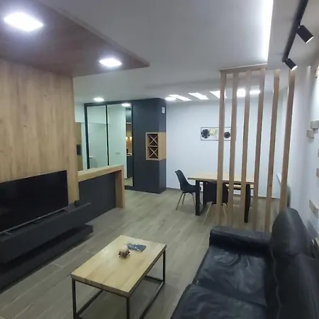 Apartment Serbian - 44, Gandijeva 184 Bezanija