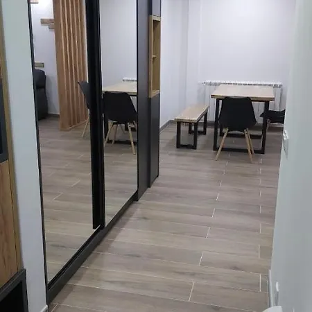 Serbian - 44, Gandijeva 184 Bezanija