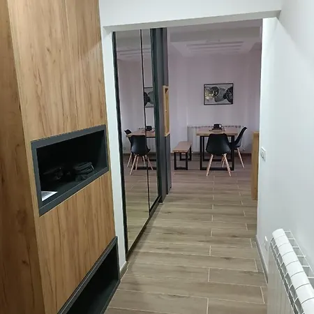 Apartment Serbian - 44, Gandijeva 184 *
