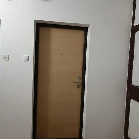 Appartement Serbian - 44, Gandijeva 184 *