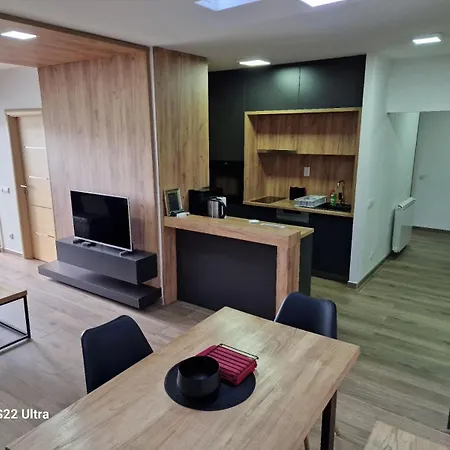 Serbian - 44, Gandijeva 184, Free Parking