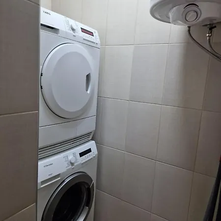 Apartment Serbian - 44, Gandijeva 184
