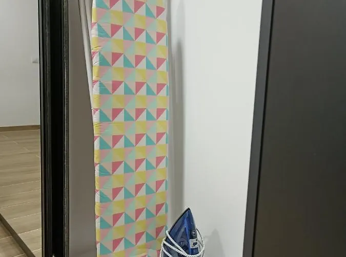 Apartman Serbian - 44, Gandijeva 184, Free Parking