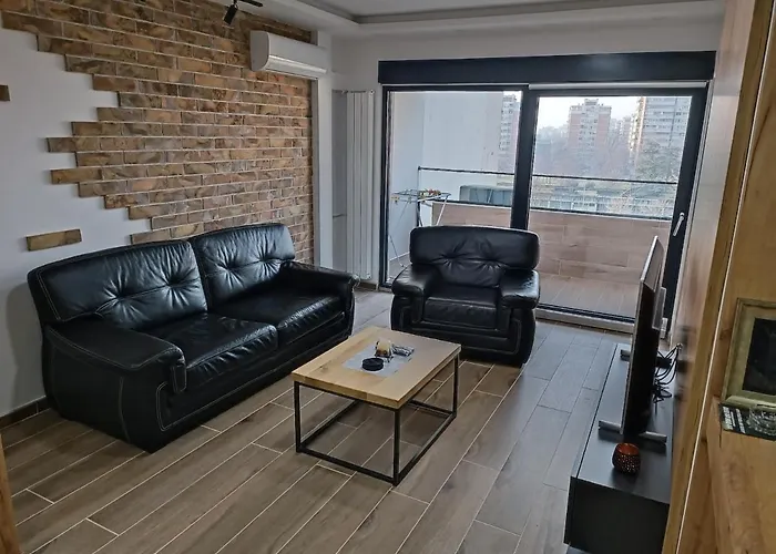 Apartman Serbian - 44, Gandijeva 184, Free Parking