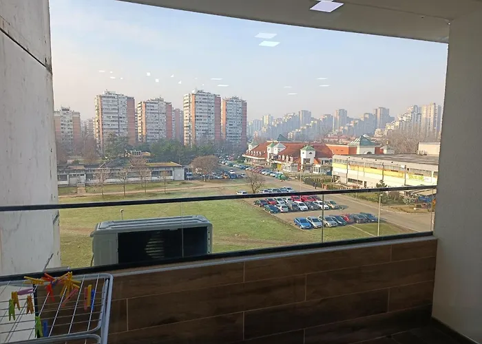 Serbian - 44, Gandijeva 184, Free Parking * Bezanija