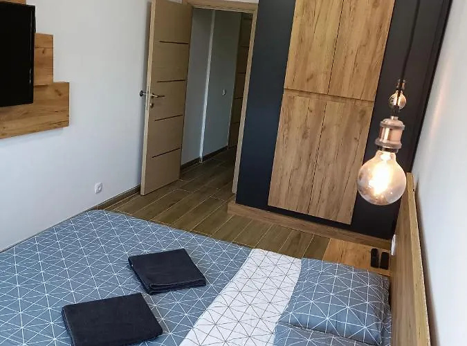 Serbian - 44, Gandijeva 184, Free Parking *