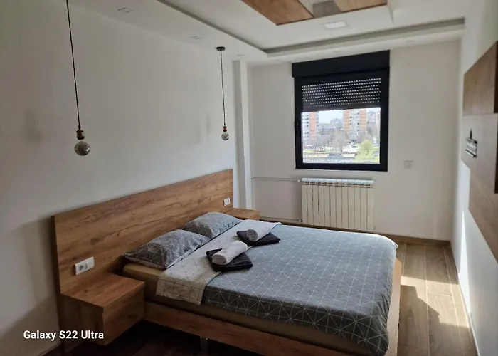 Apartman Serbian - 44, Gandijeva 184, Free Parking