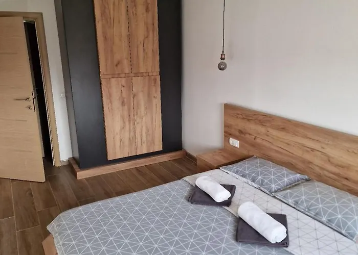 Serbian - 44, Gandijeva 184, Free Parking *